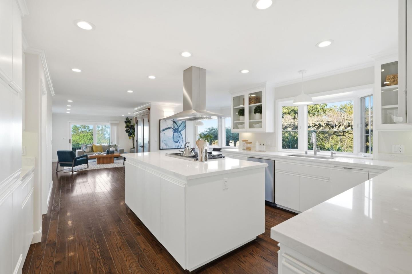 Detail Gallery Image 11 of 42 For 12950 Cortez Ln, Los Altos Hills,  CA 94022 - 5 Beds | 4/1 Baths