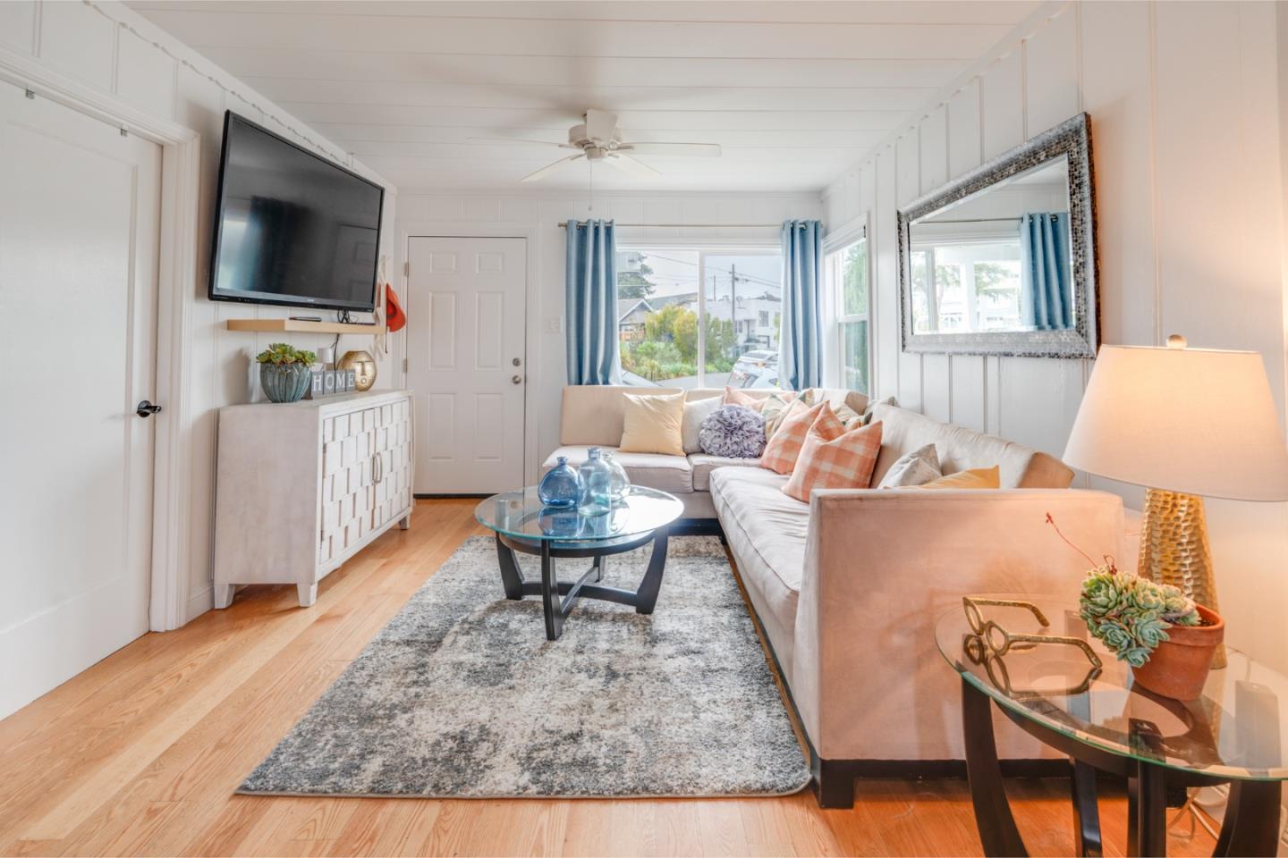 Front Image Thumbnail for ML82038081