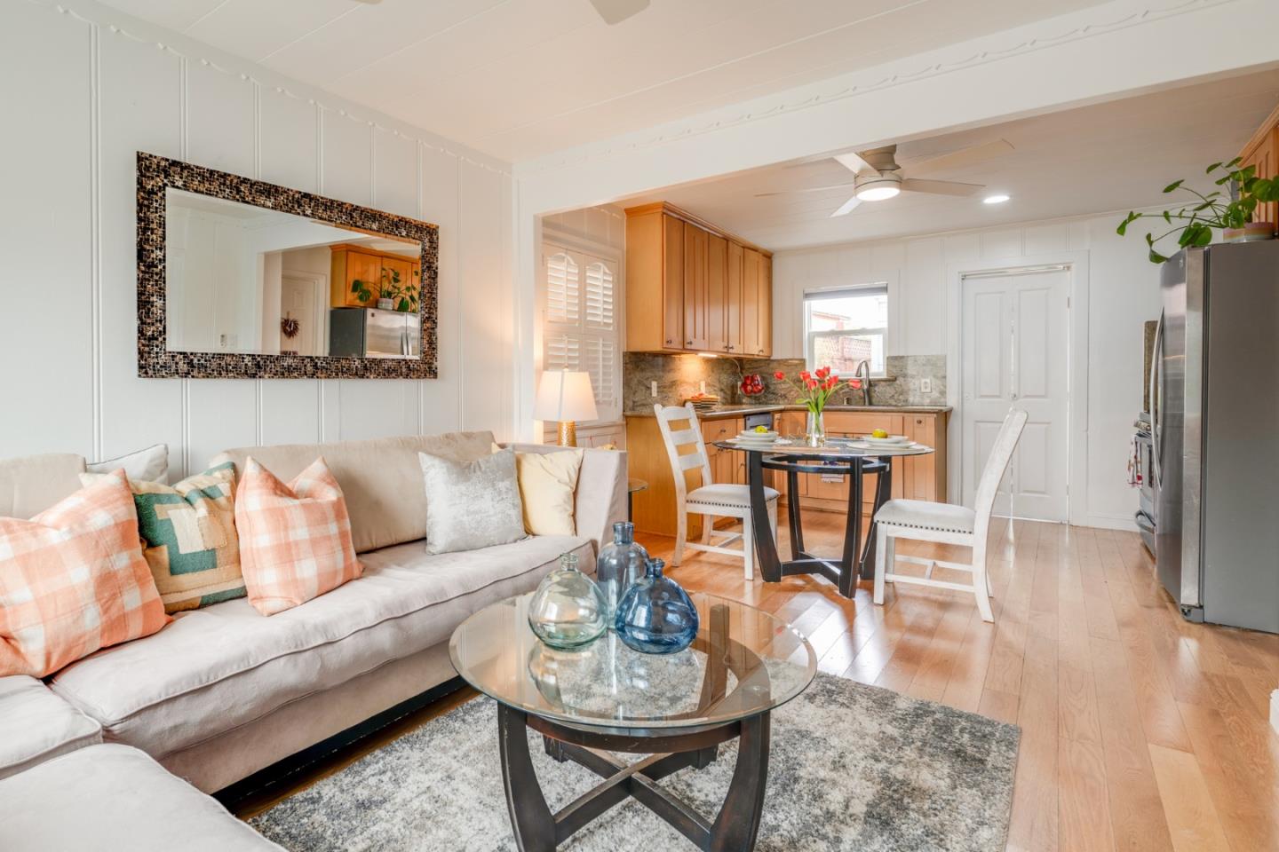 Detail Gallery Image 4 of 23 For 293 Florida Ave, San Bruno,  CA 94066 - 2 Beds | 1 Baths