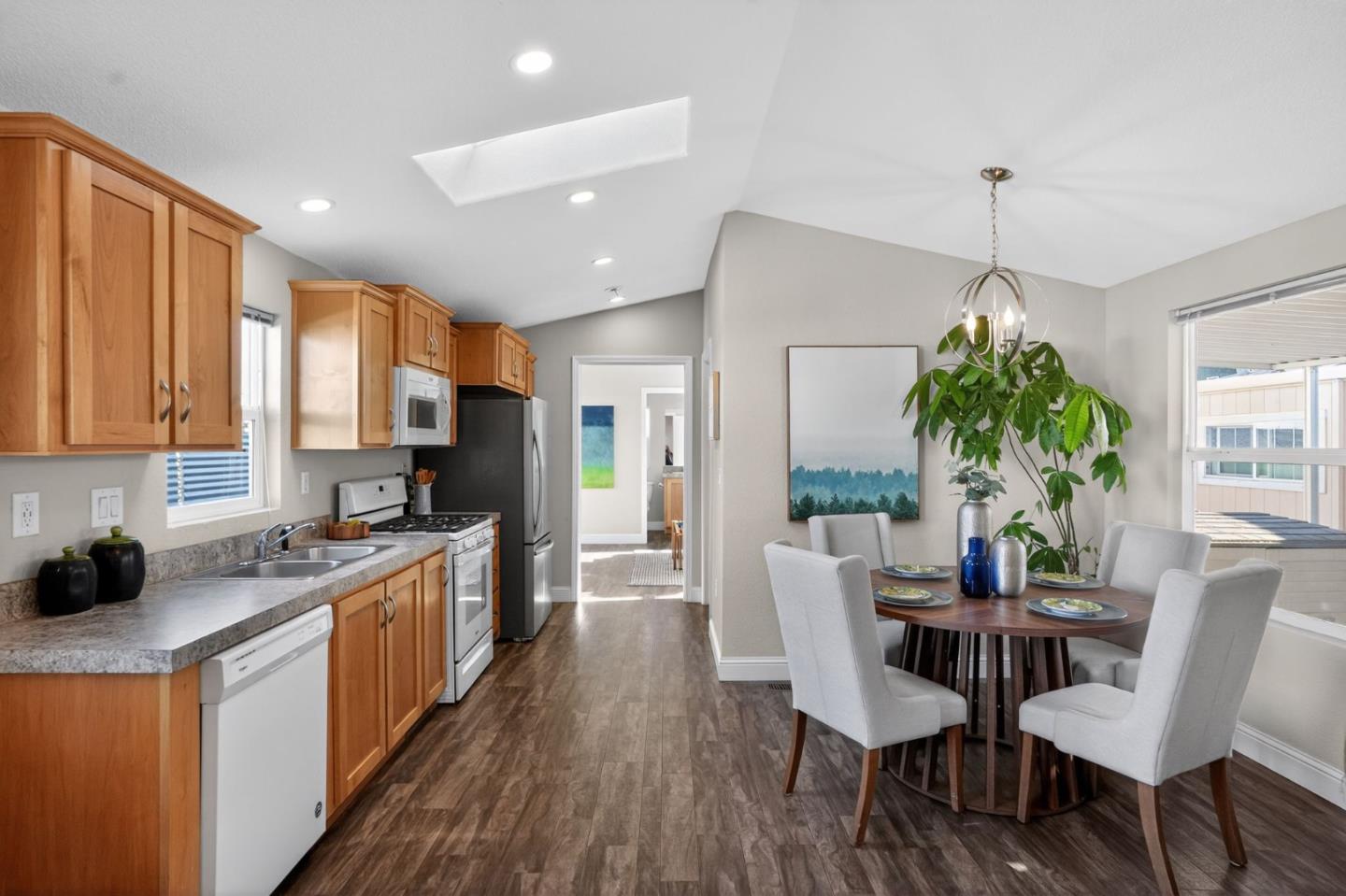 Detail Gallery Image 5 of 15 For 1040 38th Ave #22,  Santa Cruz,  CA 95062 - 2 Beds | 2 Baths