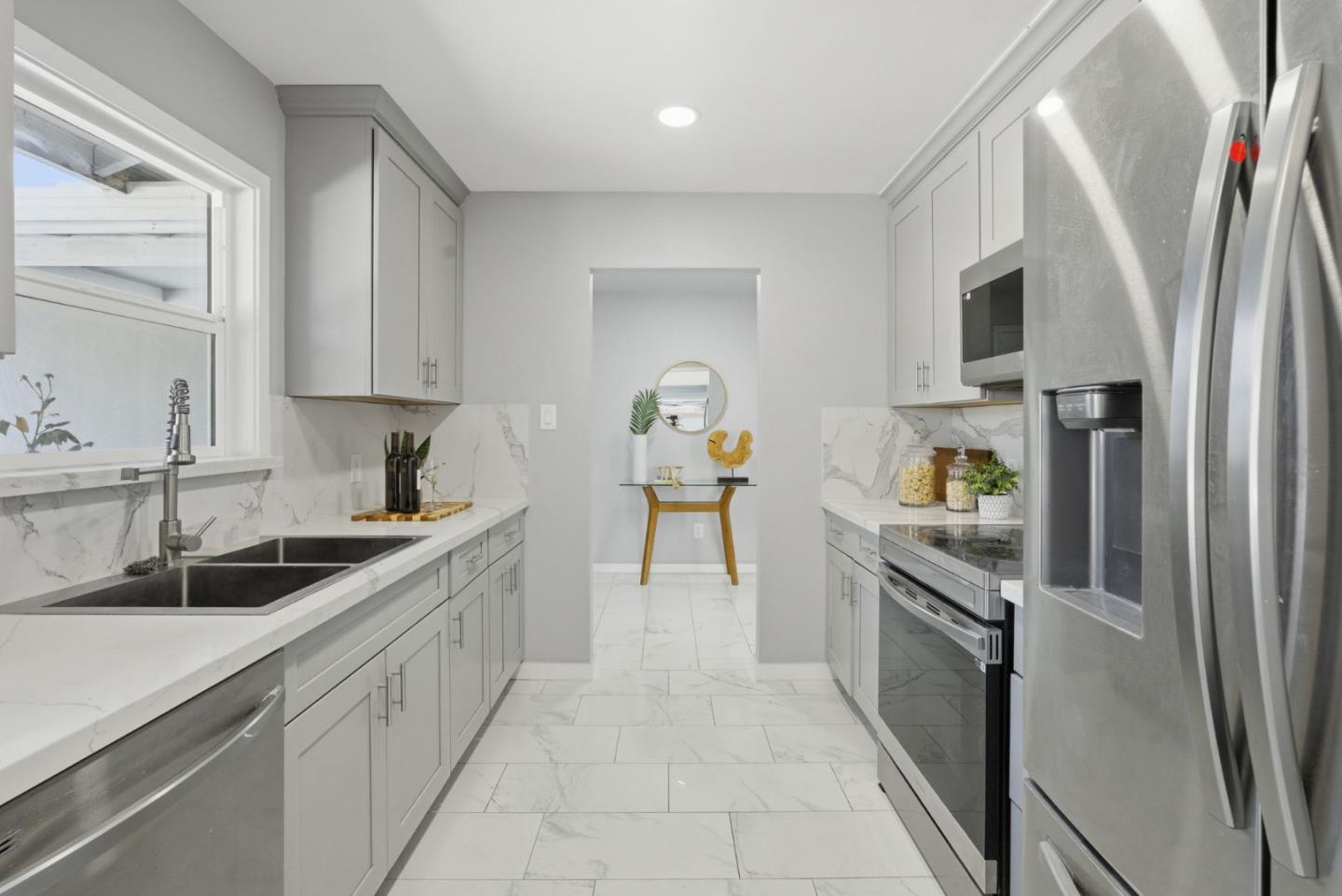 Detail Gallery Image 18 of 78 For 1360 Saratoga Ave, San Jose,  CA 95129 - 3 Beds | 1 Baths