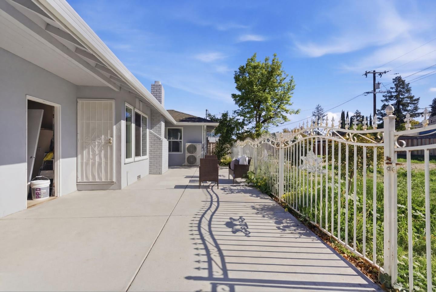 Detail Gallery Image 43 of 78 For 1360 Saratoga Ave, San Jose,  CA 95129 - 3 Beds | 1 Baths