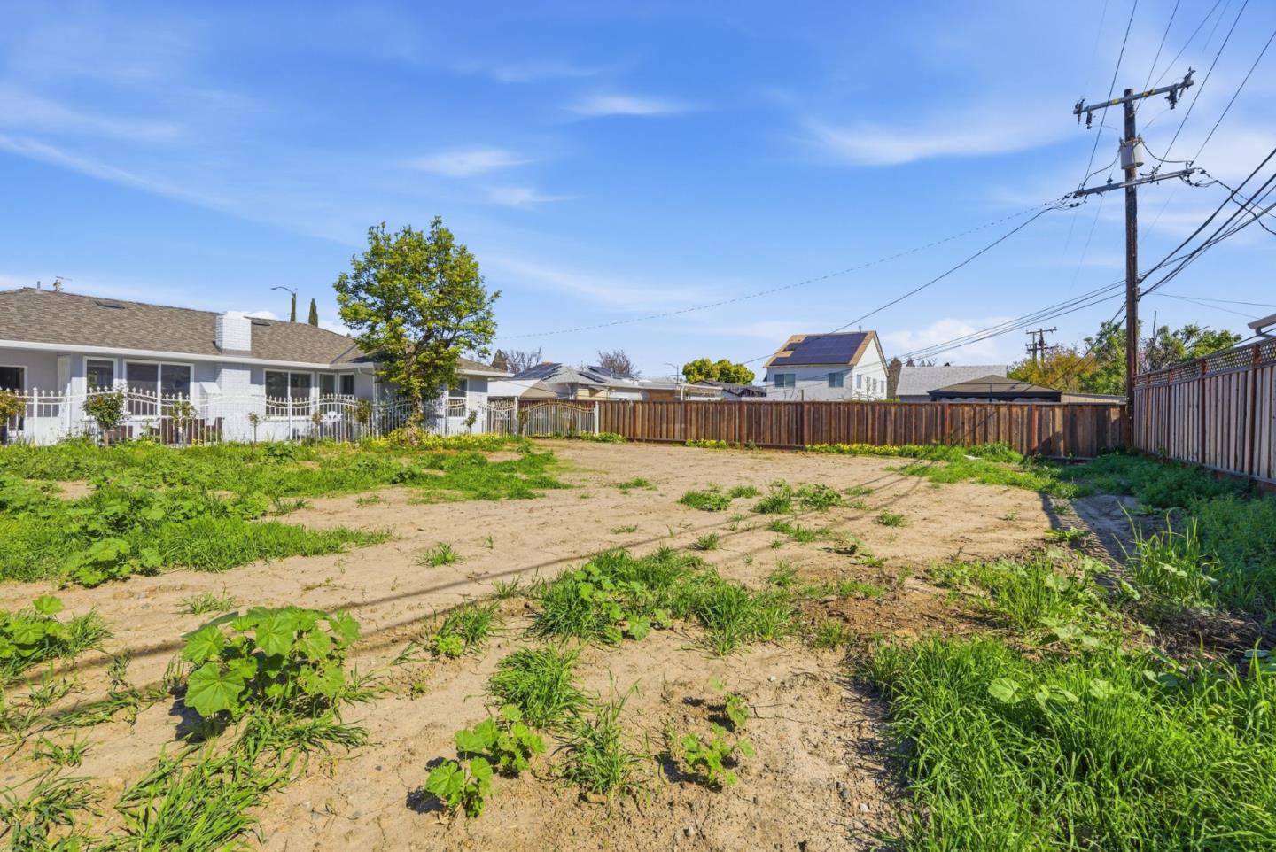 Detail Gallery Image 52 of 78 For 1360 Saratoga Ave, San Jose,  CA 95129 - 3 Beds | 1 Baths