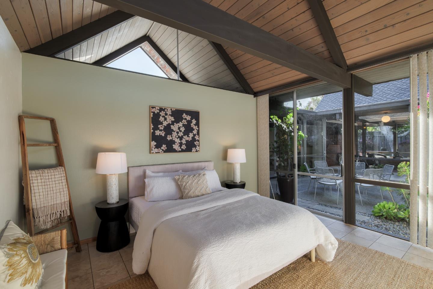 Detail Gallery Image 18 of 30 For 807 Piper Ave, Sunnyvale,  CA 94087 - 4 Beds | 2 Baths