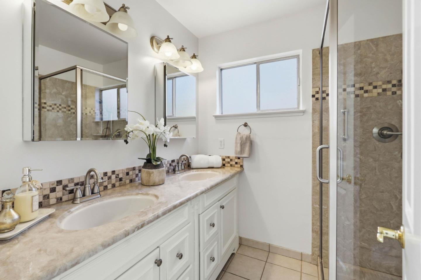 Detail Gallery Image 23 of 36 For 5948 Royal Ann Dr, San Jose,  CA 95129 - 3 Beds | 2 Baths