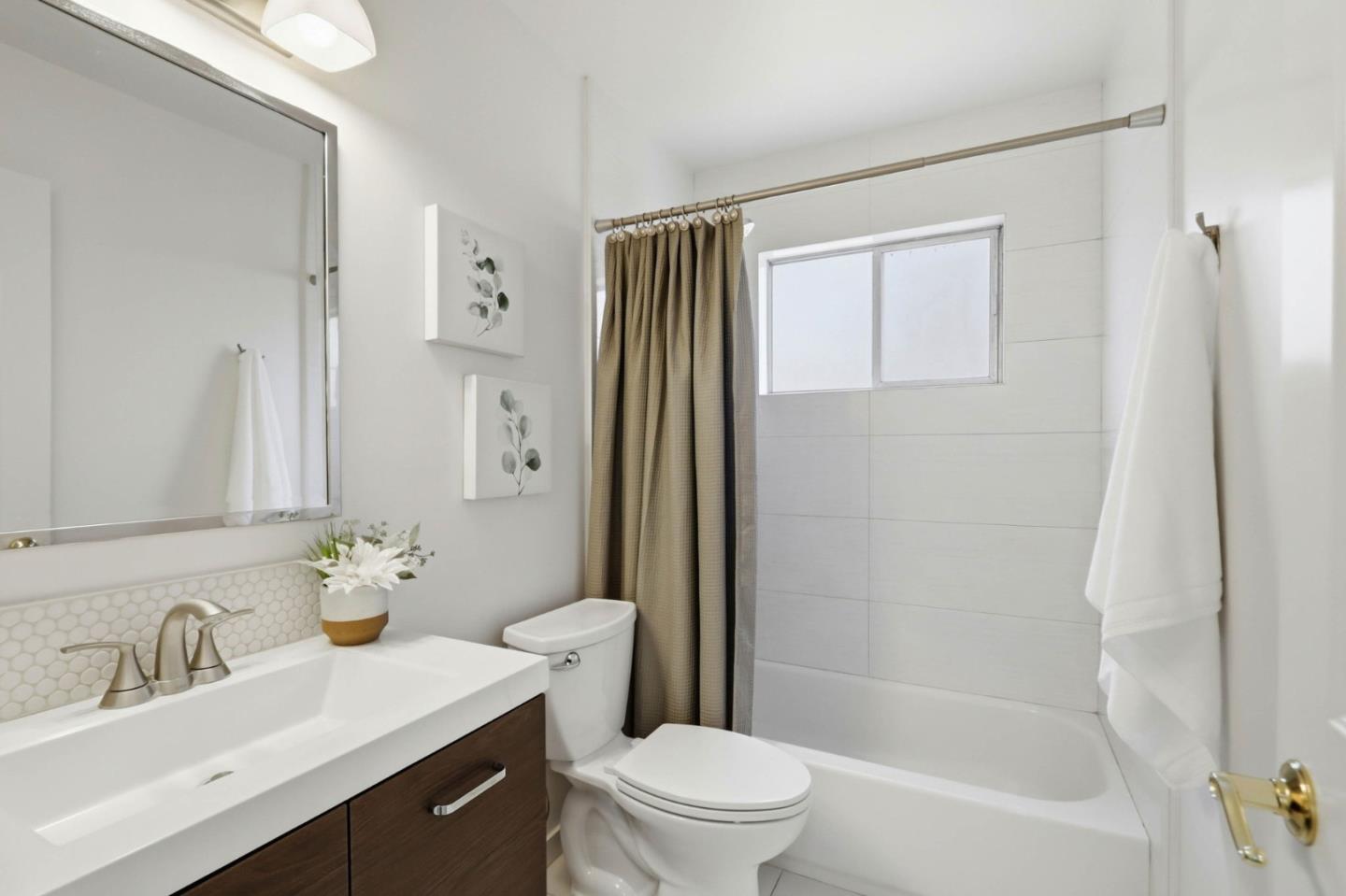 Detail Gallery Image 31 of 36 For 5948 Royal Ann Dr, San Jose,  CA 95129 - 3 Beds | 2 Baths