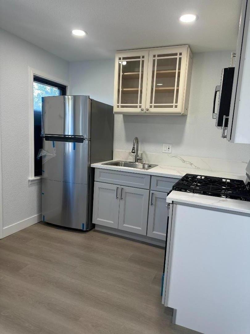 Detail Gallery Image 10 of 18 For 1072 Vine St, San Jose,  CA 95110 - 4 Beds | 2 Baths