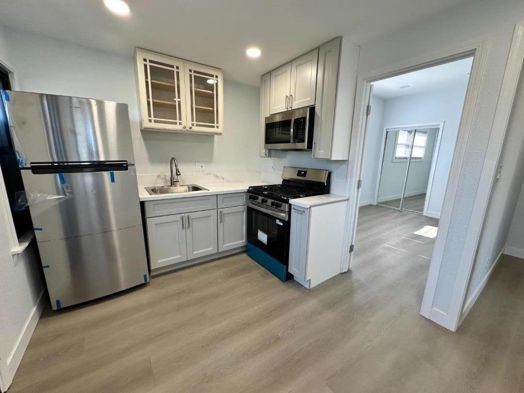 Detail Gallery Image 11 of 18 For 1072 Vine St, San Jose,  CA 95110 - 4 Beds | 2 Baths