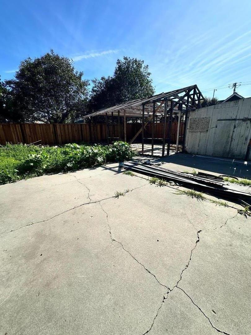 Detail Gallery Image 14 of 18 For 1072 Vine St, San Jose,  CA 95110 - 4 Beds | 2 Baths