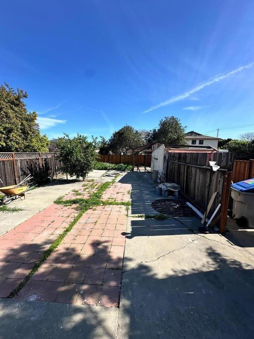 Detail Gallery Image 15 of 18 For 1072 Vine St, San Jose,  CA 95110 - 4 Beds | 2 Baths