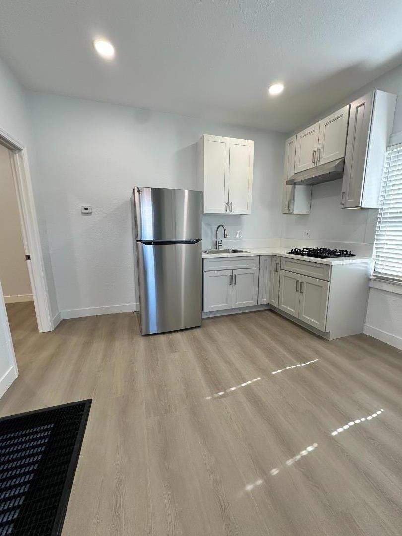 Detail Gallery Image 5 of 18 For 1072 Vine St, San Jose,  CA 95110 - 4 Beds | 2 Baths