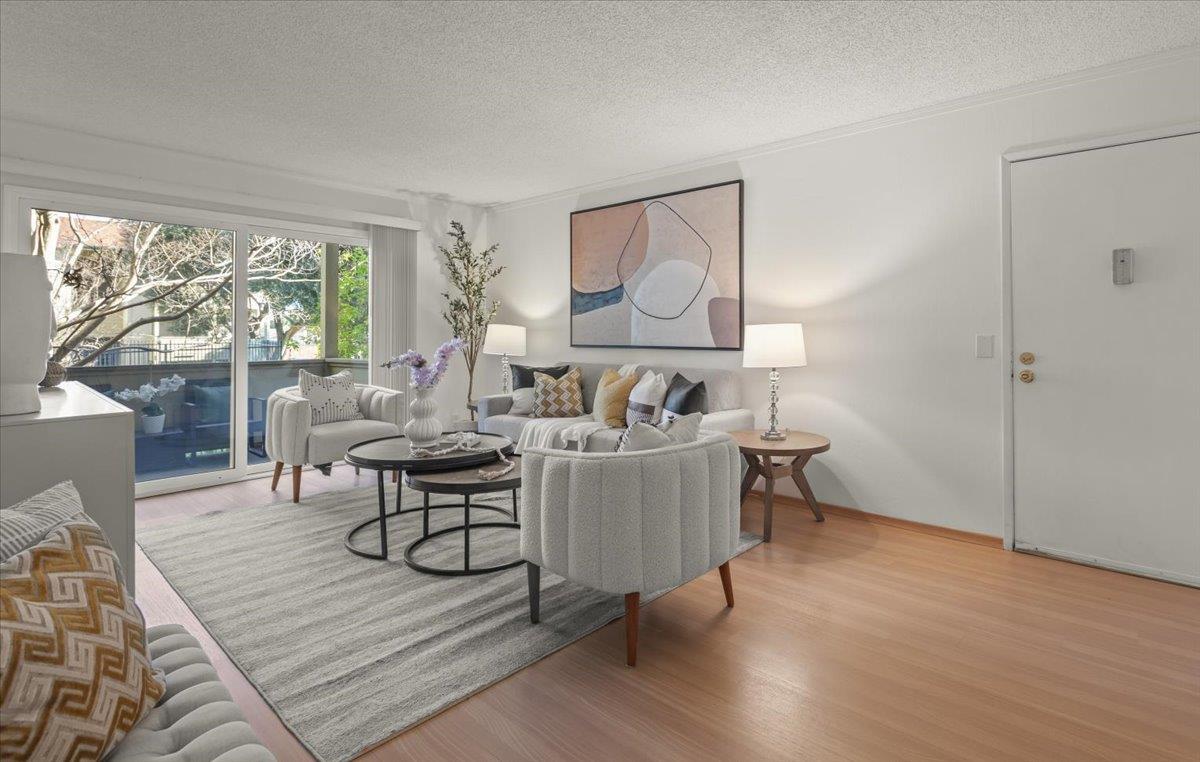 Detail Gallery Image 3 of 18 For 765 N Fair Oaks Ave #3,  Sunnyvale,  CA 94085 - 3 Beds | 2 Baths