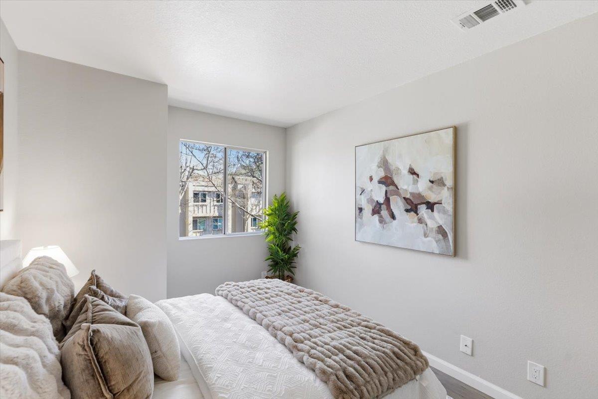Detail Gallery Image 21 of 32 For 871 W California Ave #J,  Sunnyvale,  CA 94086 - 2 Beds | 1/1 Baths