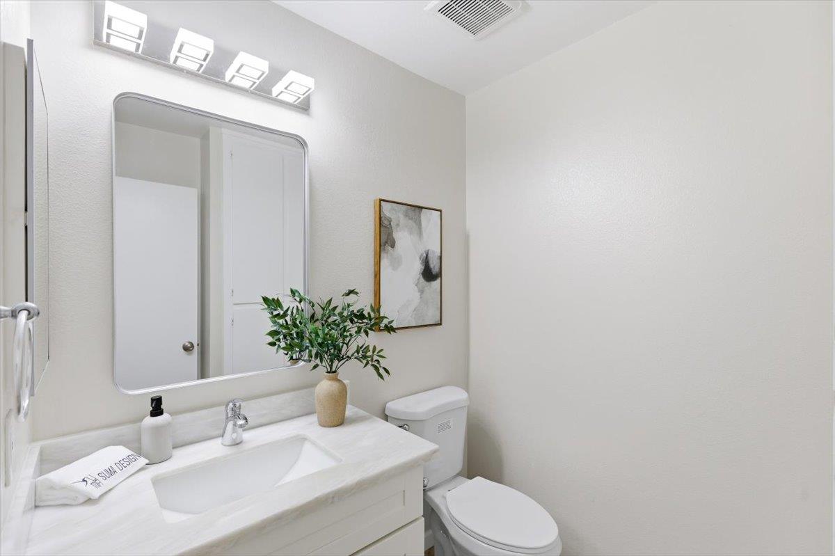 Detail Gallery Image 24 of 32 For 871 W California Ave #J,  Sunnyvale,  CA 94086 - 2 Beds | 1/1 Baths