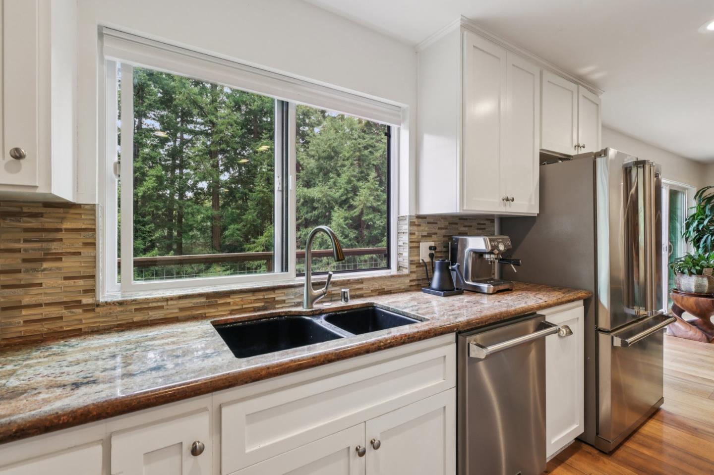 Detail Gallery Image 11 of 41 For 17386 Tressel Pass Rd, Boulder Creek,  CA 95006 - 4 Beds | 2/1 Baths