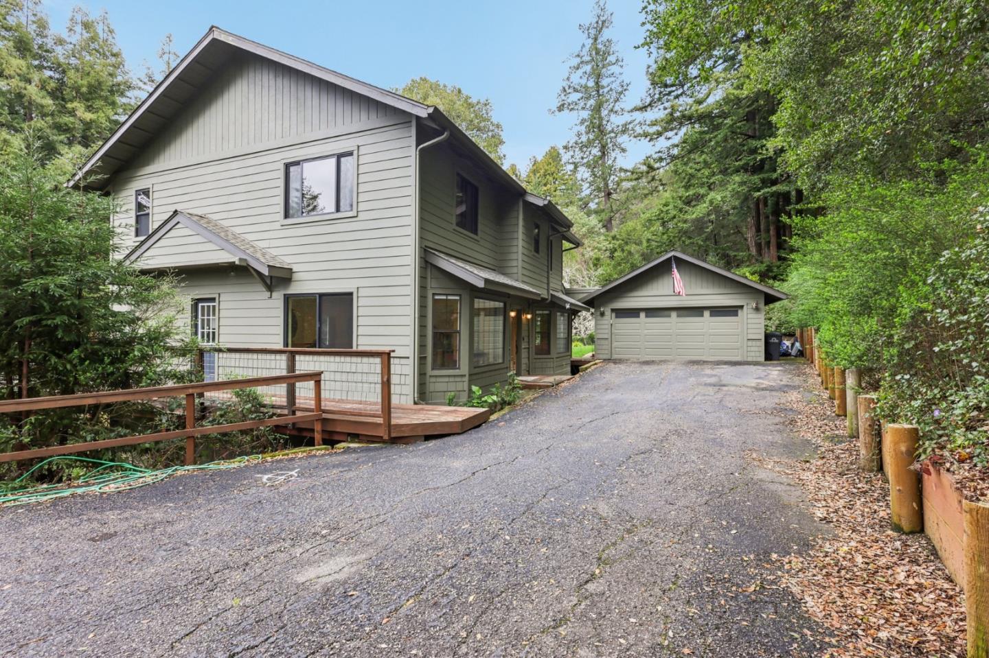 Detail Gallery Image 2 of 41 For 17386 Tressel Pass Rd, Boulder Creek,  CA 95006 - 4 Beds | 2/1 Baths