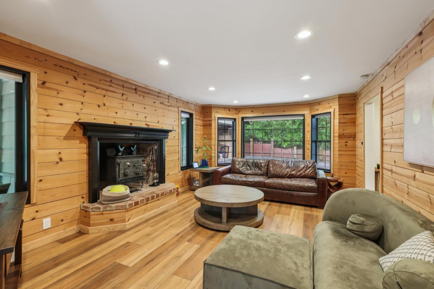 Detail Gallery Image 7 of 41 For 17386 Tressel Pass Rd, Boulder Creek,  CA 95006 - 4 Beds | 2/1 Baths