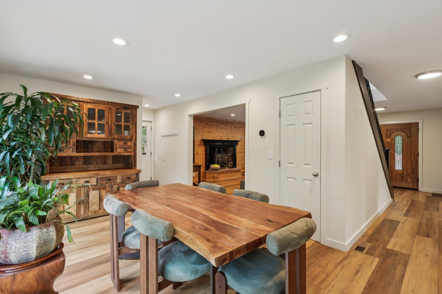 Detail Gallery Image 8 of 41 For 17386 Tressel Pass Rd, Boulder Creek,  CA 95006 - 4 Beds | 2/1 Baths