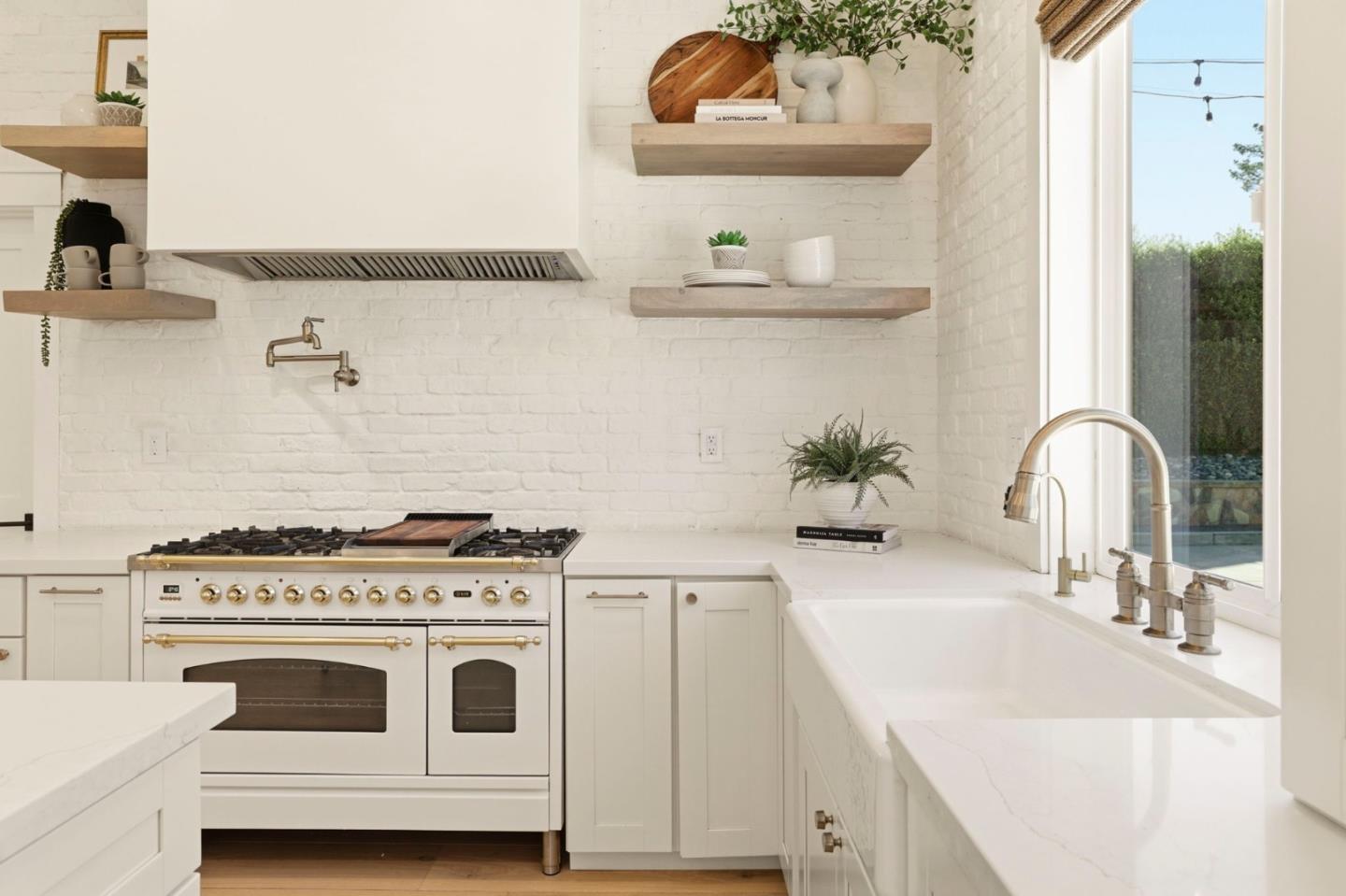 Detail Gallery Image 14 of 37 For 211 Woodland Ct, Livermore,  CA 94550 - 4 Beds | 3/1 Baths