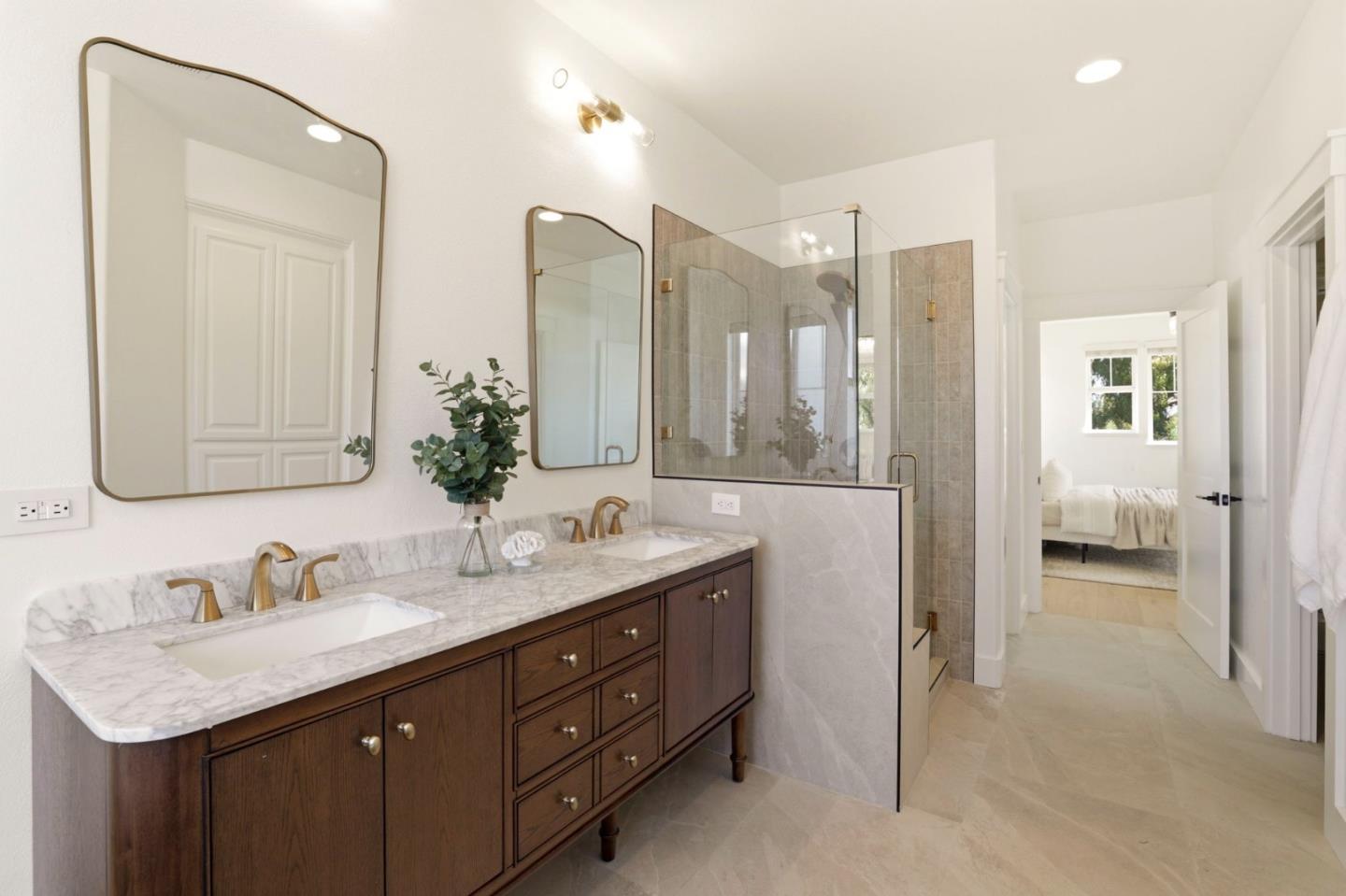 Detail Gallery Image 22 of 37 For 211 Woodland Ct, Livermore,  CA 94550 - 4 Beds | 3/1 Baths