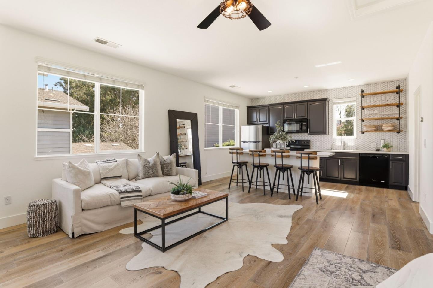 Detail Gallery Image 35 of 37 For 211 Woodland Ct, Livermore,  CA 94550 - 4 Beds | 3/1 Baths