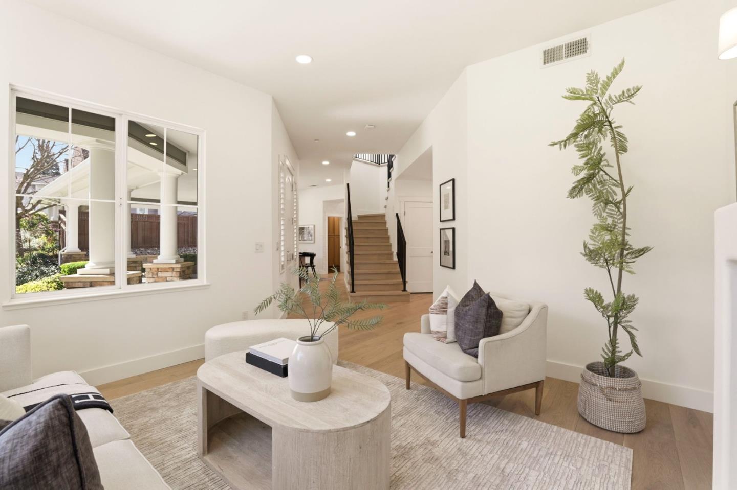 Detail Gallery Image 6 of 37 For 211 Woodland Ct, Livermore,  CA 94550 - 4 Beds | 3/1 Baths