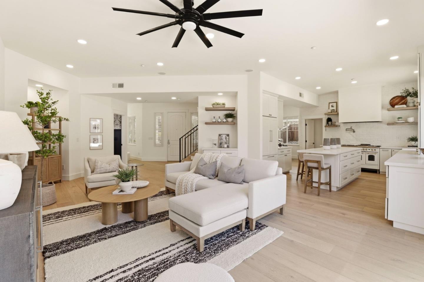 Detail Gallery Image 9 of 37 For 211 Woodland Ct, Livermore,  CA 94550 - 4 Beds | 3/1 Baths