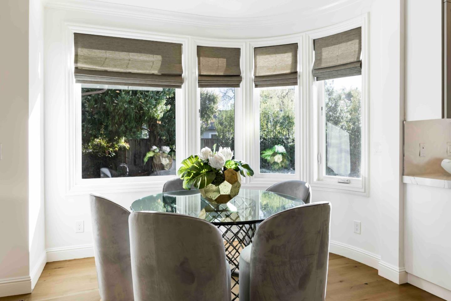 Detail Gallery Image 12 of 32 For 4118 Sutherland Dr, Palo Alto,  CA 94303 - 5 Beds | 3/1 Baths