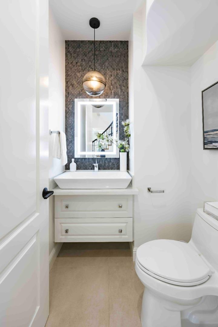 Detail Gallery Image 13 of 32 For 4118 Sutherland Dr, Palo Alto,  CA 94303 - 5 Beds | 3/1 Baths