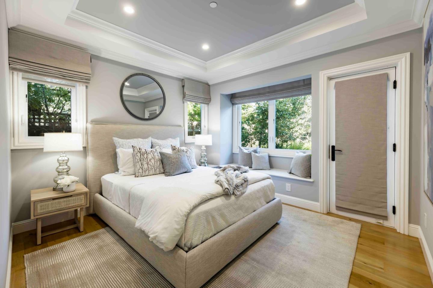 Detail Gallery Image 15 of 32 For 4118 Sutherland Dr, Palo Alto,  CA 94303 - 5 Beds | 3/1 Baths