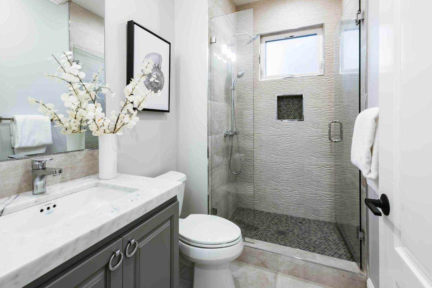 Detail Gallery Image 16 of 32 For 4118 Sutherland Dr, Palo Alto,  CA 94303 - 5 Beds | 3/1 Baths