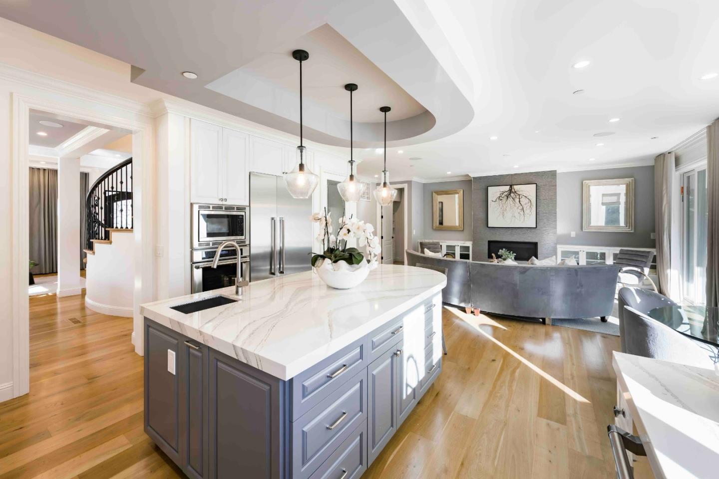 Detail Gallery Image 9 of 32 For 4118 Sutherland Dr, Palo Alto,  CA 94303 - 5 Beds | 3/1 Baths