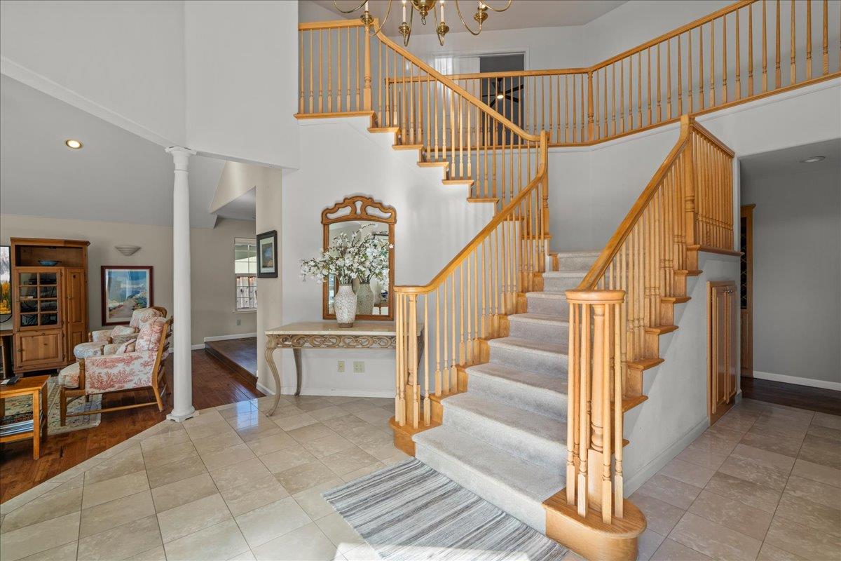 Detail Gallery Image 6 of 49 For 5322 Kunkel Dr, San Jose,  CA 95124 - 5 Beds | 3/1 Baths