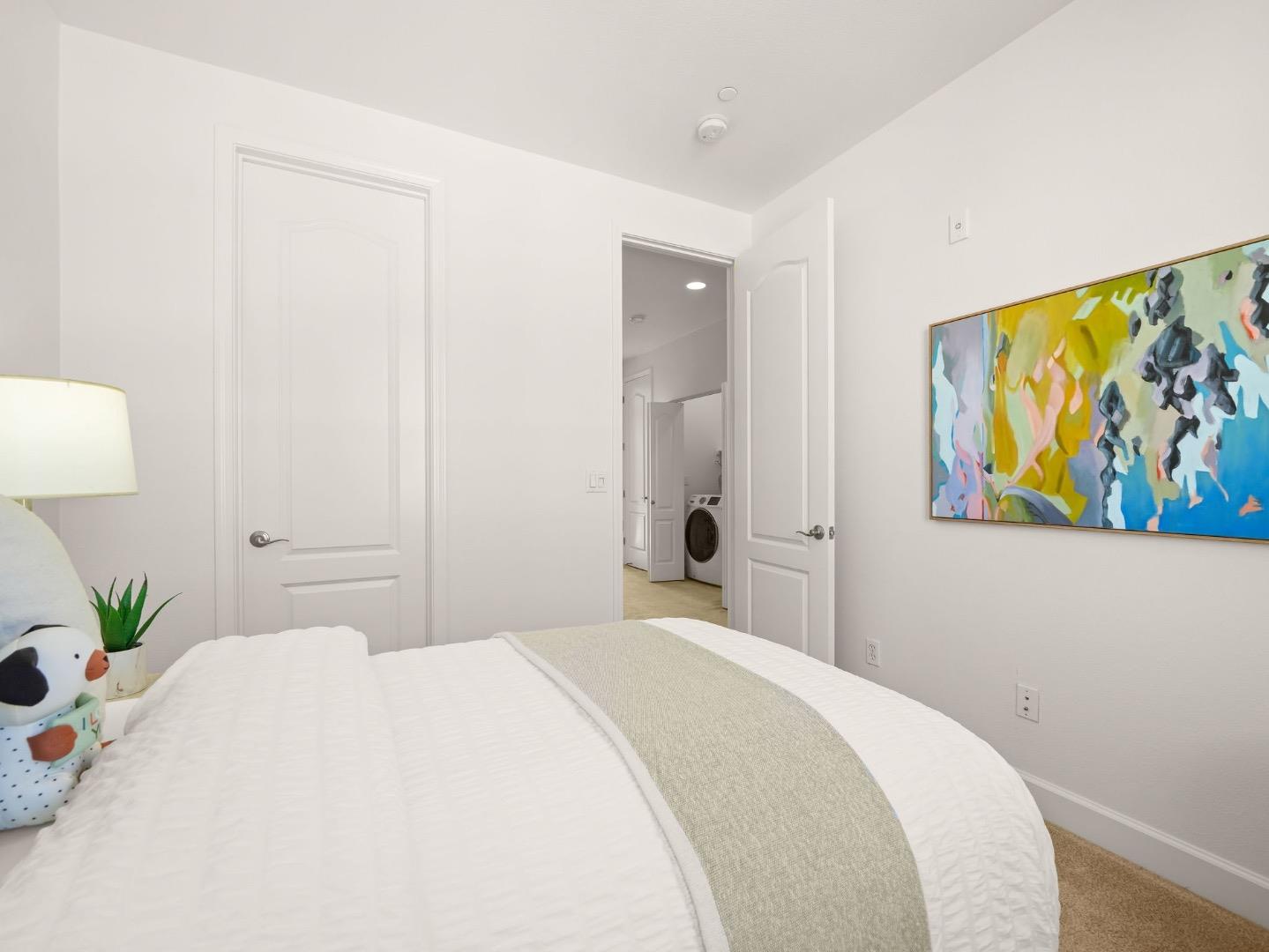 Detail Gallery Image 18 of 31 For 307 Seattle Lane, Redwood City,  CA 94065 - 3 Beds | 2/1 Baths