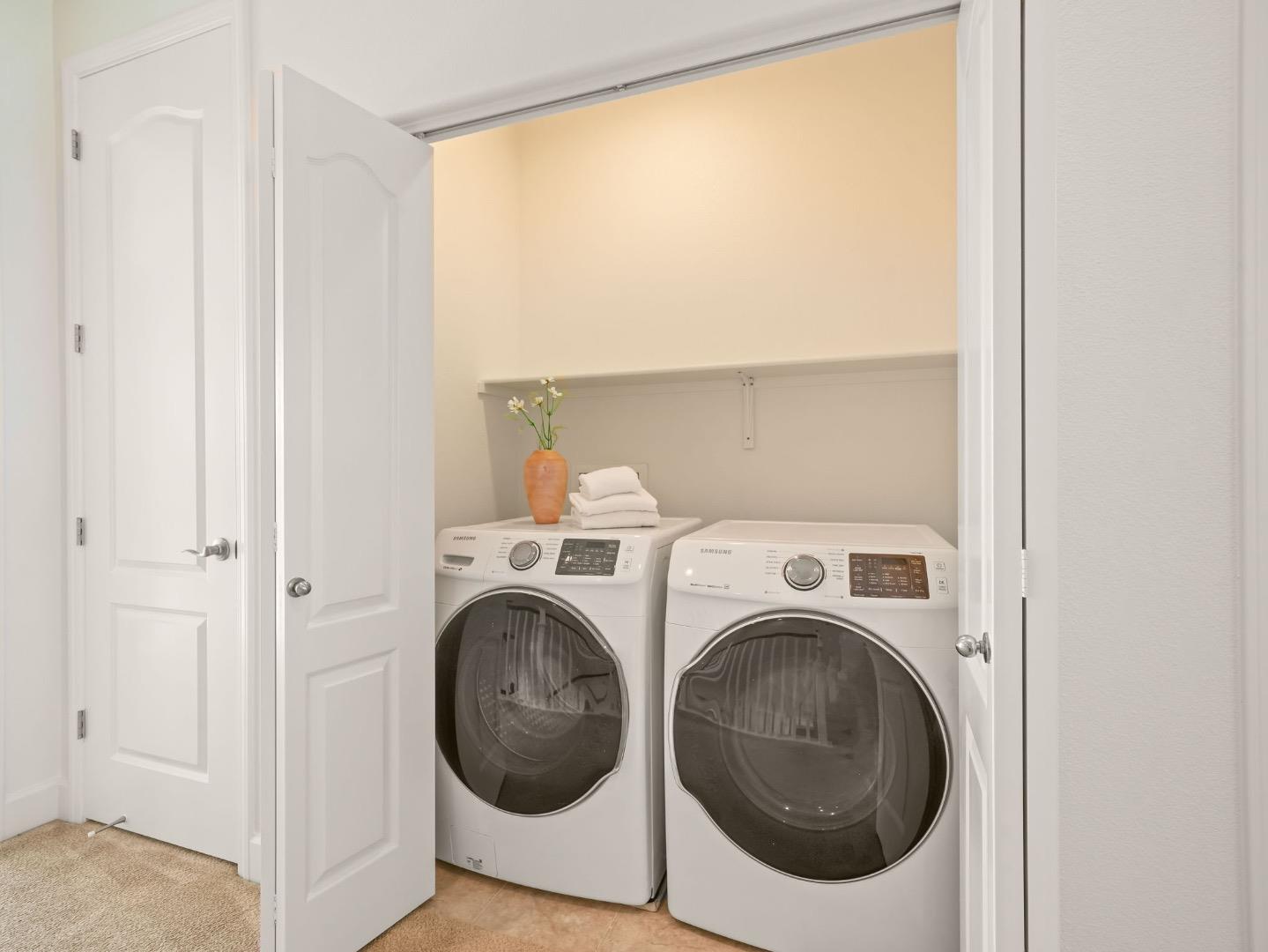 Detail Gallery Image 19 of 31 For 307 Seattle Lane, Redwood City,  CA 94065 - 3 Beds | 2/1 Baths