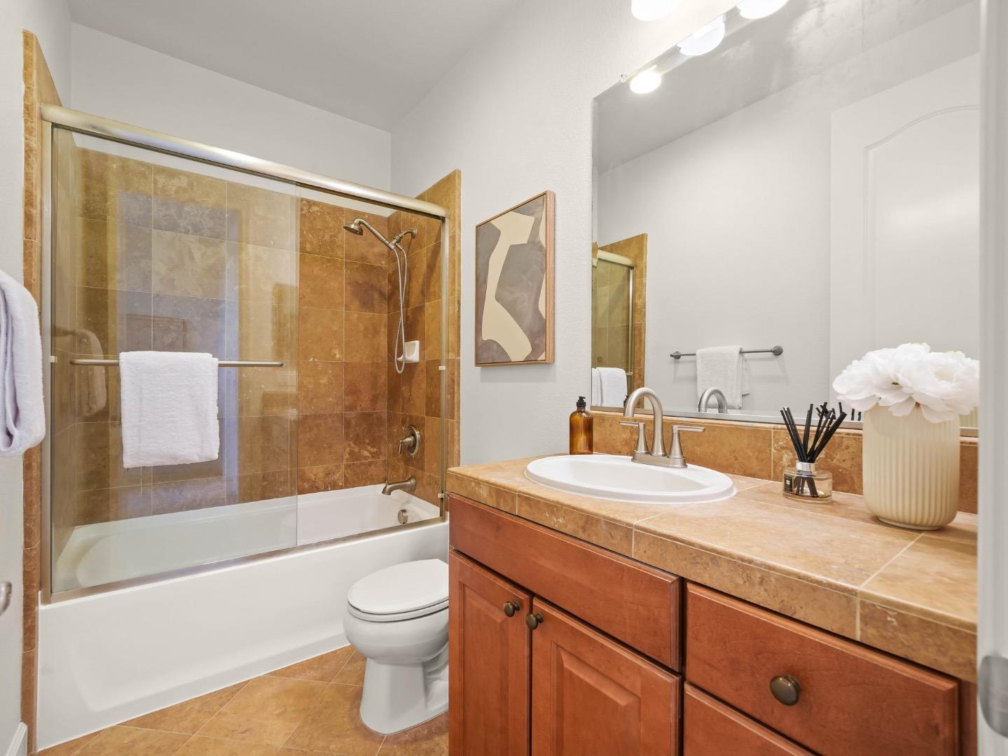 Detail Gallery Image 20 of 31 For 307 Seattle Lane, Redwood City,  CA 94065 - 3 Beds | 2/1 Baths