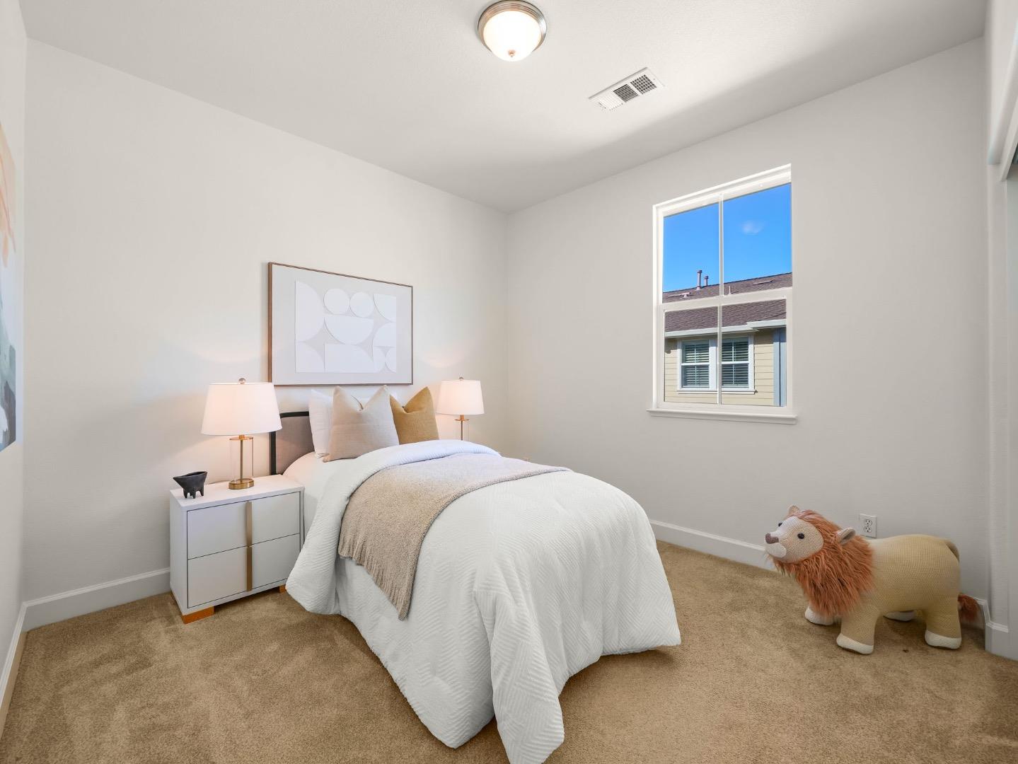 Detail Gallery Image 21 of 31 For 307 Seattle Lane, Redwood City,  CA 94065 - 3 Beds | 2/1 Baths