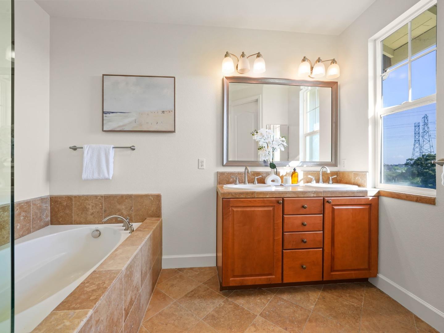 Detail Gallery Image 26 of 31 For 307 Seattle Lane, Redwood City,  CA 94065 - 3 Beds | 2/1 Baths