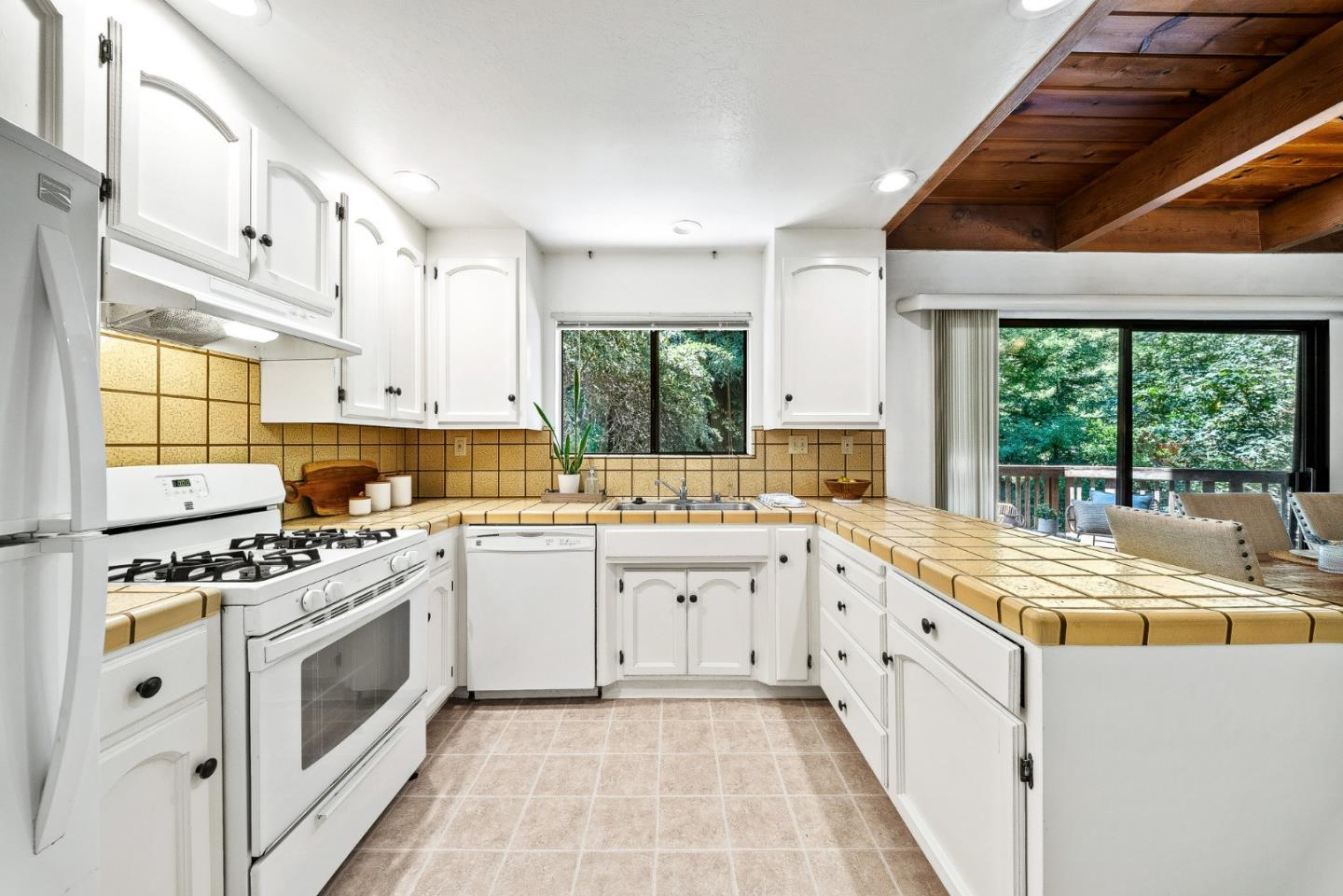 Detail Gallery Image 16 of 56 For 146 Aptos School Rd, Aptos,  CA 95003 - 2 Beds | 1/1 Baths