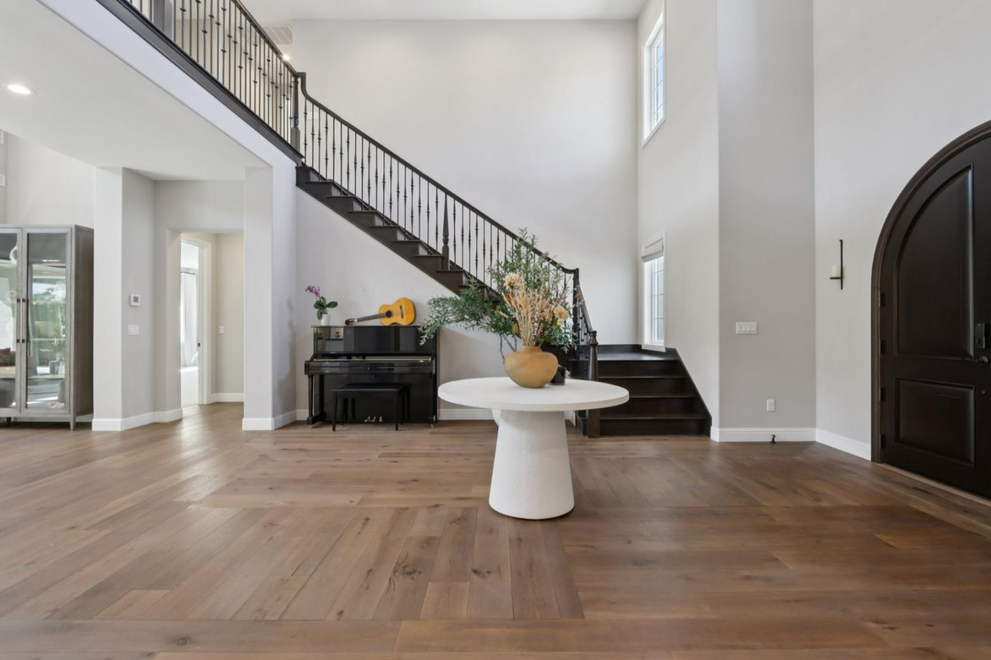 Detail Gallery Image 12 of 97 For 18600 Corte Arcangel, Morgan Hill,  CA 95037 - 5 Beds | 5/1 Baths