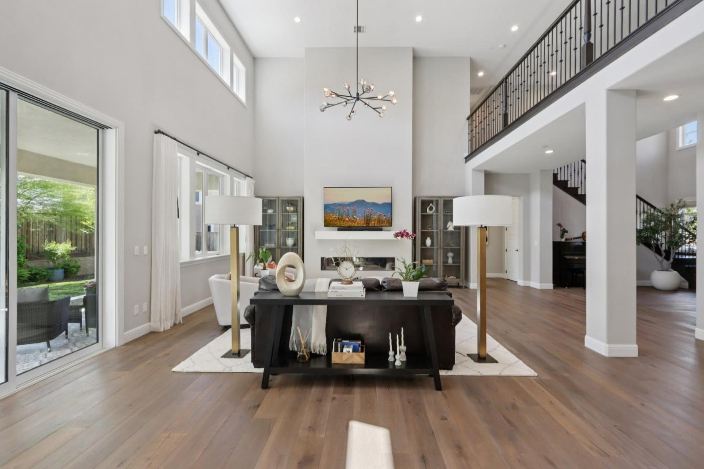 Detail Gallery Image 18 of 97 For 18600 Corte Arcangel, Morgan Hill,  CA 95037 - 5 Beds | 5/1 Baths