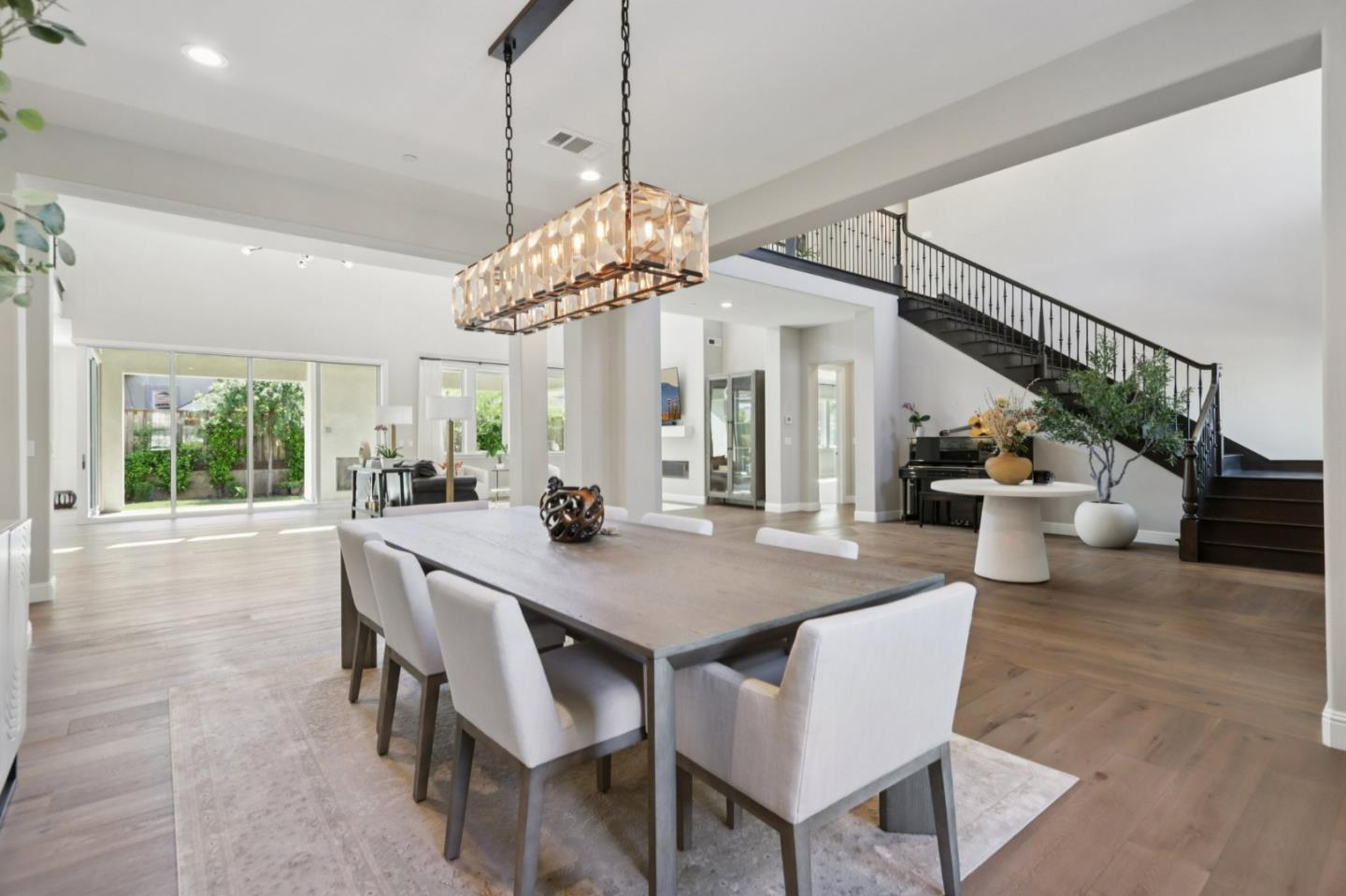 Detail Gallery Image 23 of 97 For 18600 Corte Arcangel, Morgan Hill,  CA 95037 - 5 Beds | 5/1 Baths