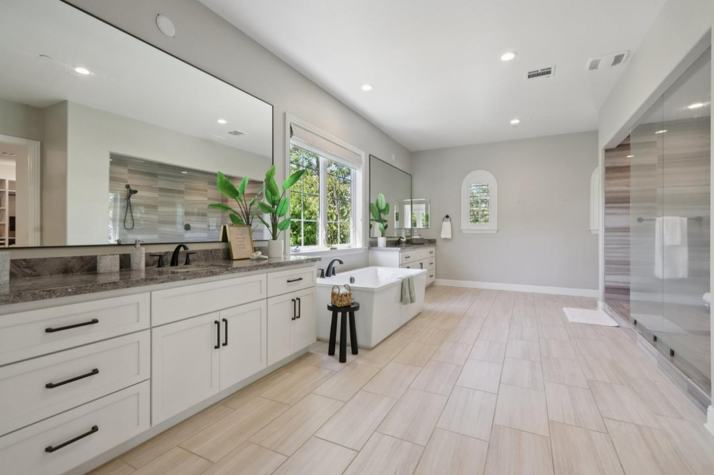 Detail Gallery Image 47 of 97 For 18600 Corte Arcangel, Morgan Hill,  CA 95037 - 5 Beds | 5/1 Baths