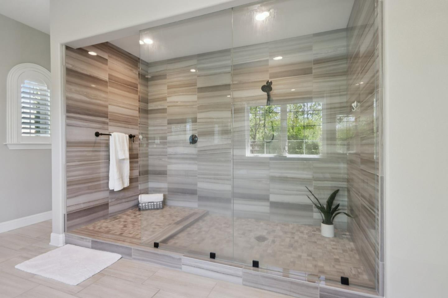 Detail Gallery Image 48 of 97 For 18600 Corte Arcangel, Morgan Hill,  CA 95037 - 5 Beds | 5/1 Baths