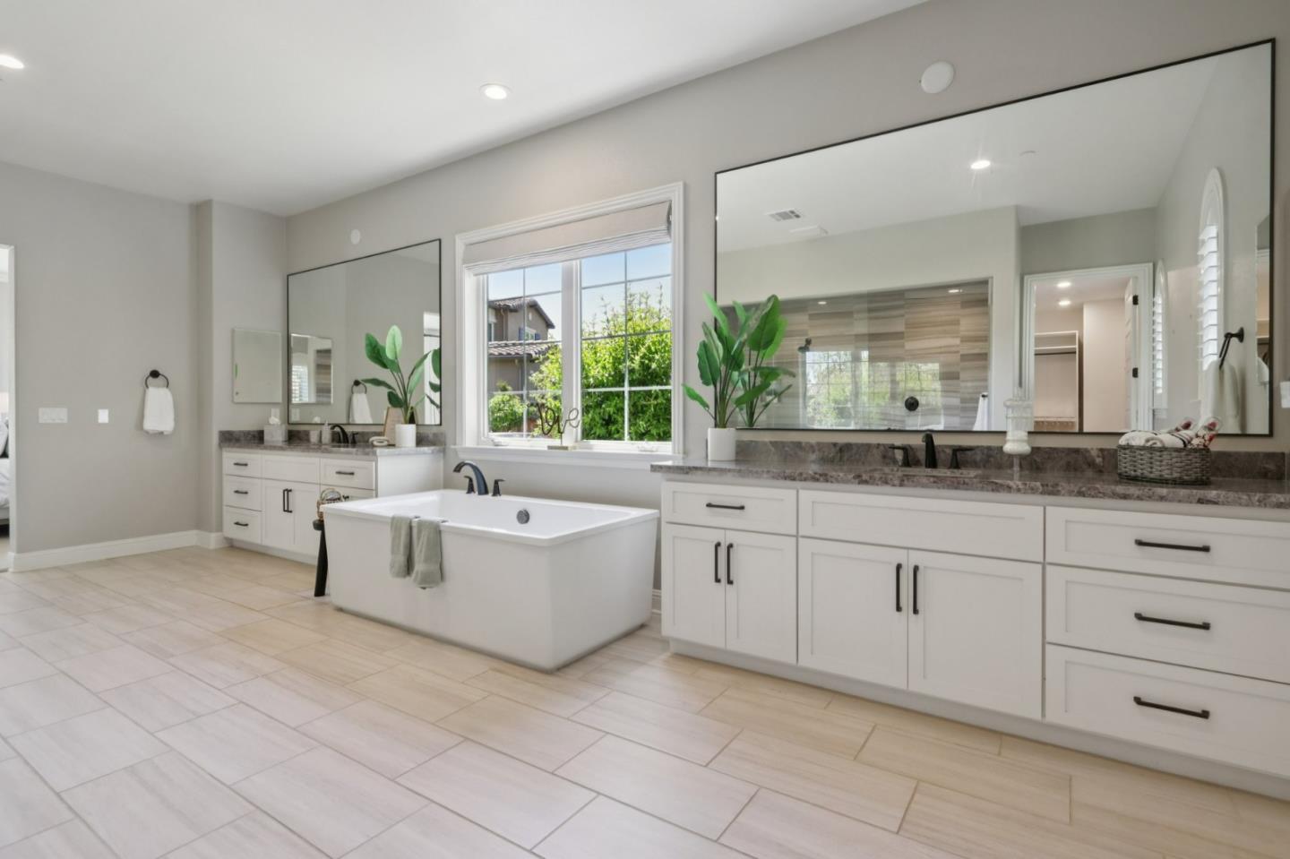 Detail Gallery Image 49 of 97 For 18600 Corte Arcangel, Morgan Hill,  CA 95037 - 5 Beds | 5/1 Baths