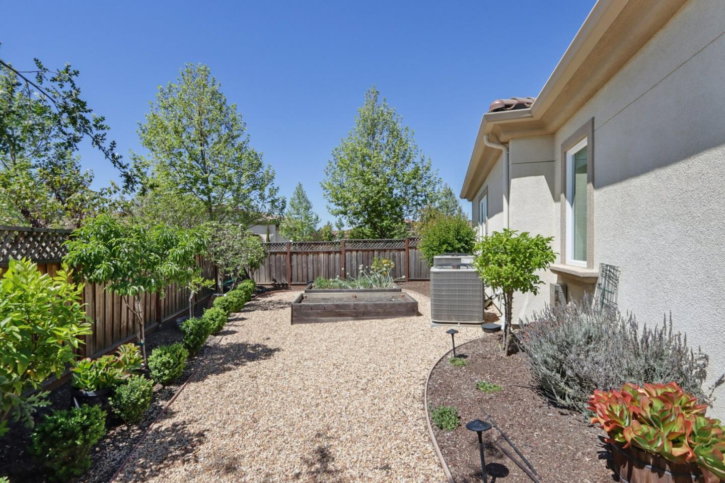 Detail Gallery Image 70 of 97 For 18600 Corte Arcangel, Morgan Hill,  CA 95037 - 5 Beds | 5/1 Baths