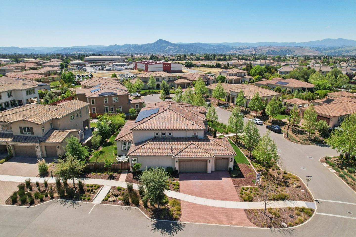 Detail Gallery Image 75 of 97 For 18600 Corte Arcangel, Morgan Hill,  CA 95037 - 5 Beds | 5/1 Baths