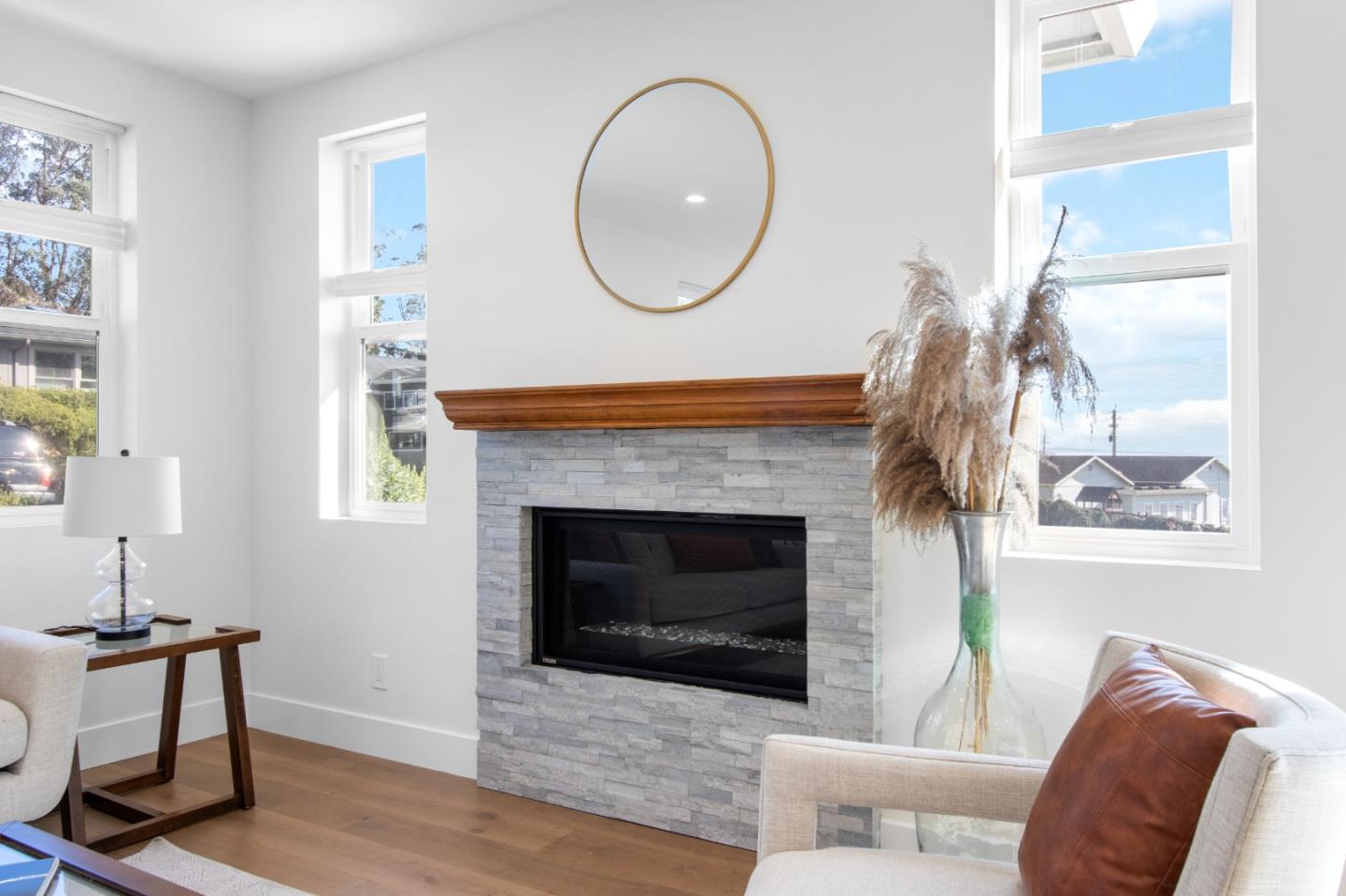 Detail Gallery Image 17 of 53 For 634 Coronado St, El Granada,  CA 94018 - 4 Beds | 3 Baths