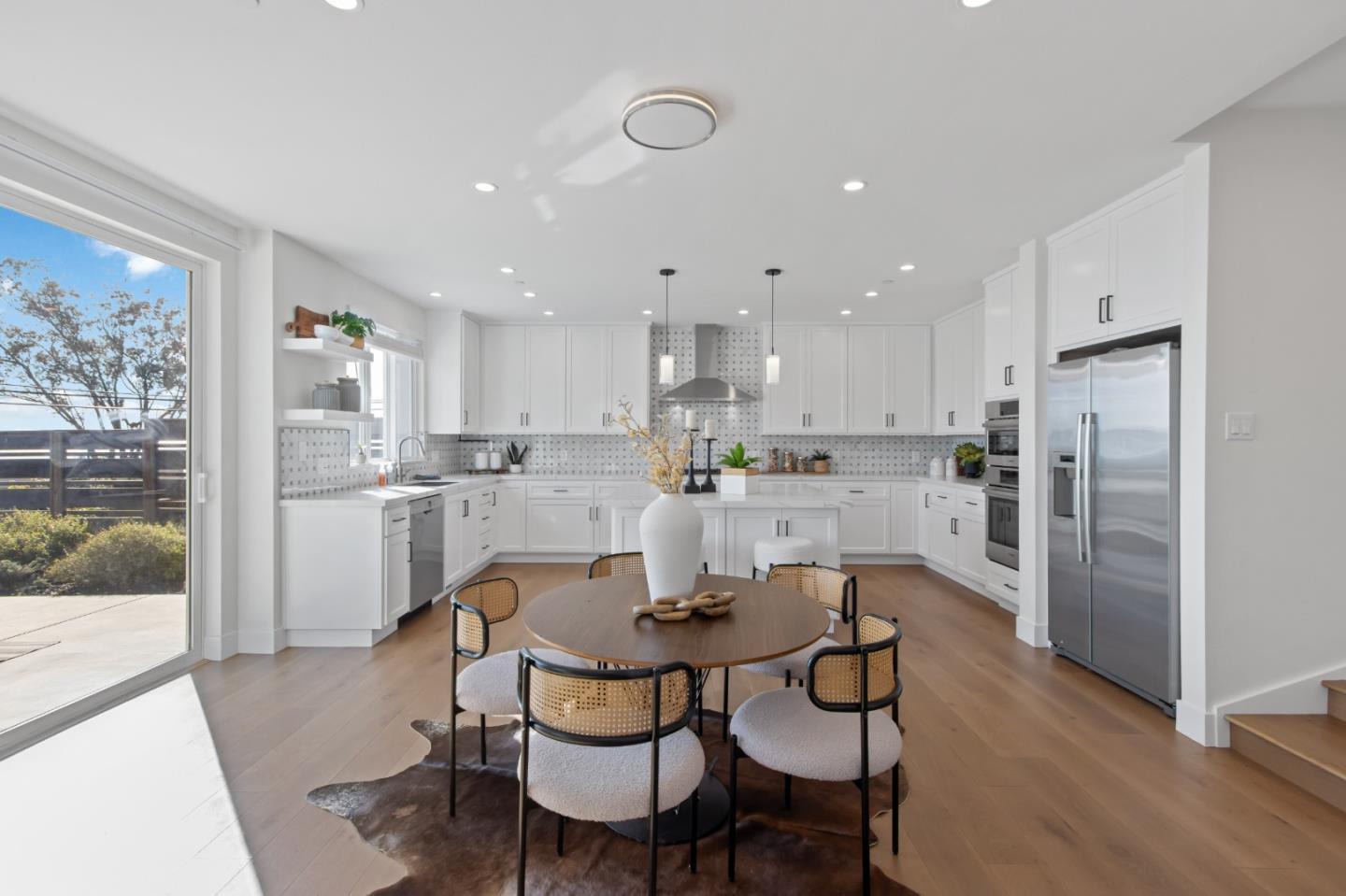 Detail Gallery Image 23 of 53 For 634 Coronado St, El Granada,  CA 94018 - 4 Beds | 3 Baths