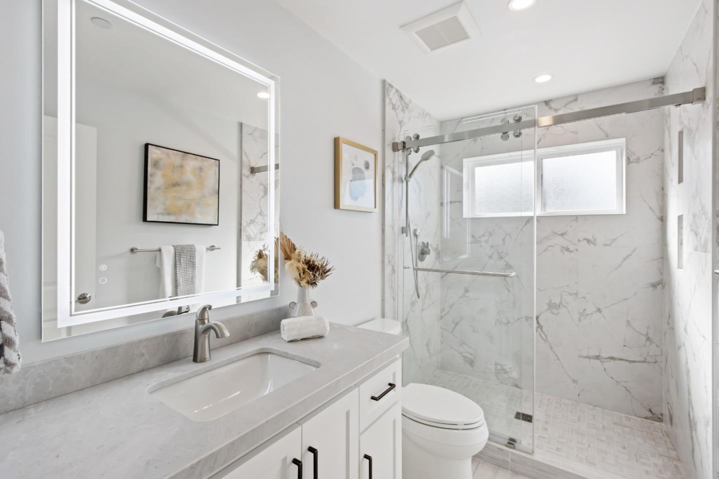 Detail Gallery Image 33 of 53 For 634 Coronado St, El Granada,  CA 94018 - 4 Beds | 3 Baths